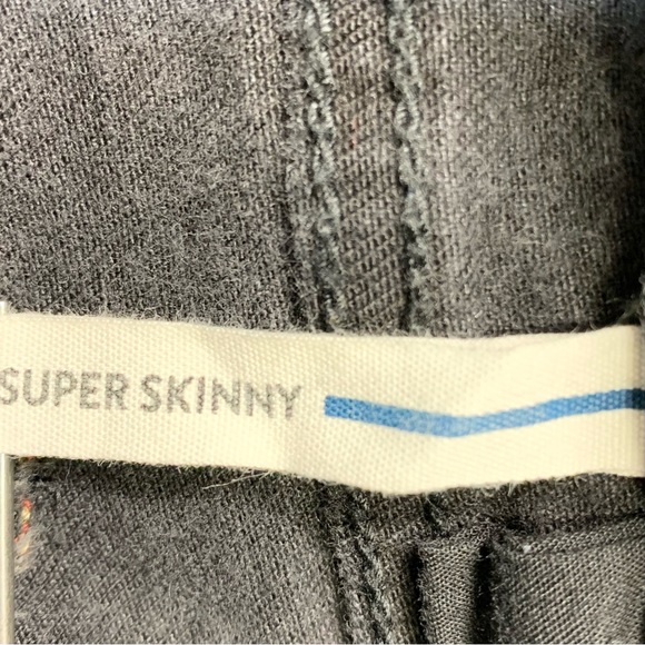 Garage Denim~Women’s/Juniors Super Skinny Distressed Black Jeans with Holes~Sz 7 - Picture 12 of 13